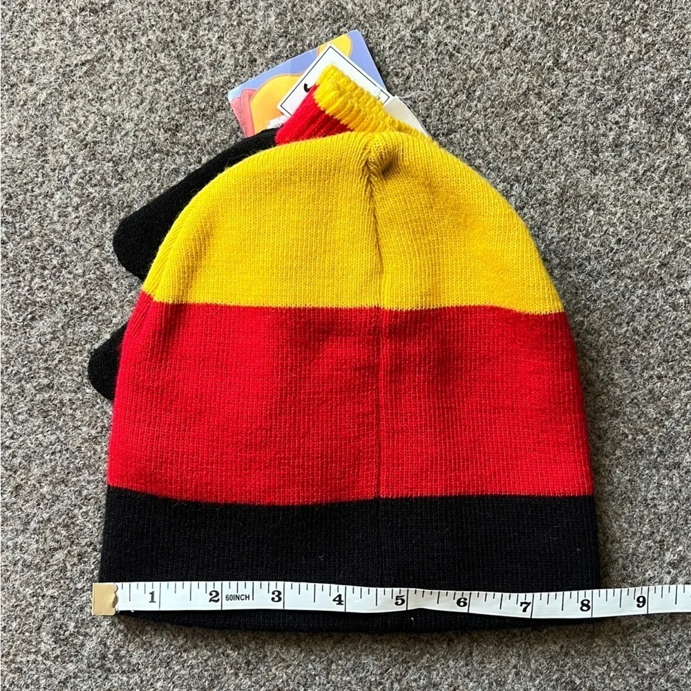 NWT Vintage Disney Winnie The Pooh Knit Beanie Boys Winter Hat & Glove Gift Set